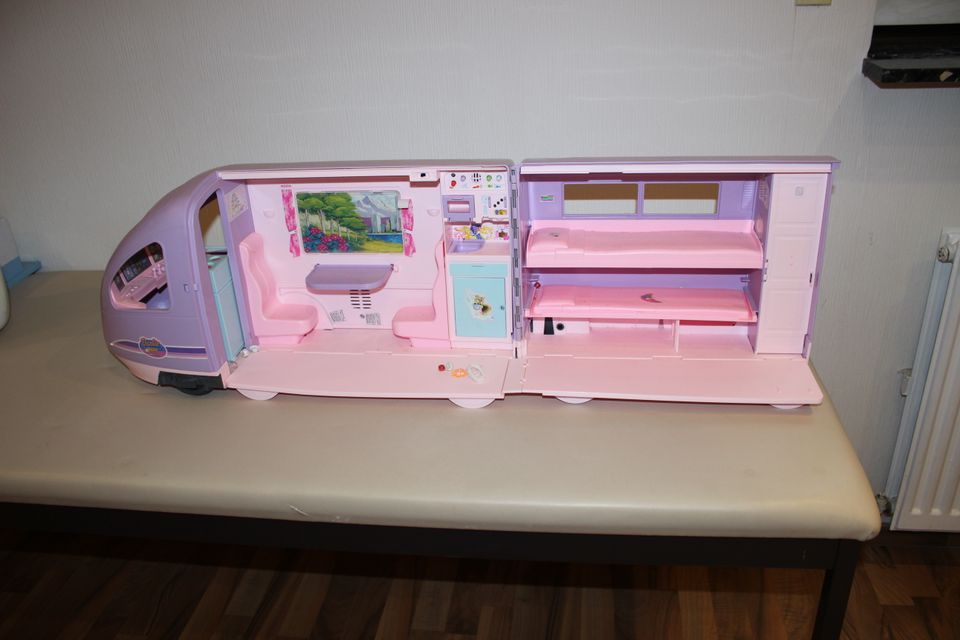 Barbie Liner - Wohnmobil in Neuenstein