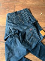 Levi’s 711 skinny W31 dunkelblau Brandenburg - Hoppegarten Vorschau