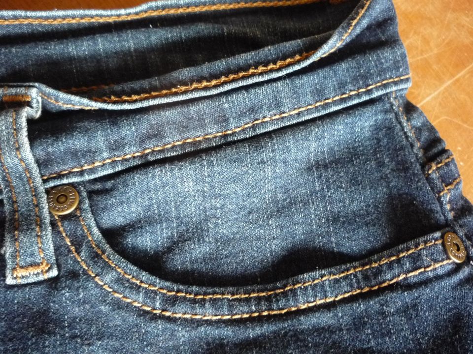 Levis Jeans Straight 512, Größe „14M“ (W36-L30) in Nürnberg (Mittelfr)