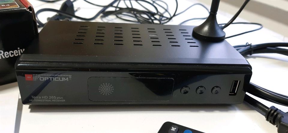 Opticum Terra 265 Plus DVB-T2 (H.265) Receiver in Nordrhein-Westfalen -  Lübbecke | TV Receiver gebraucht kaufen | eBay Kleinanzeigen ist jetzt  Kleinanzeigen