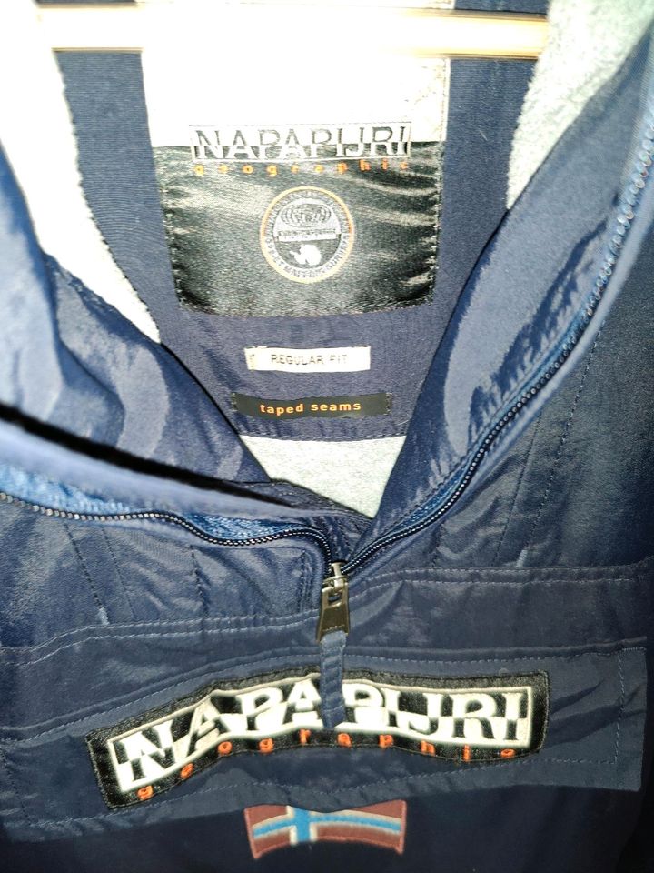 Original Napapijri Jacke unisex in Bonn