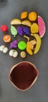 Obst mit Obst Korb für Kinder Kochen Küche Banane Kiwi Nordrhein-Westfalen - Neuss Vorschau