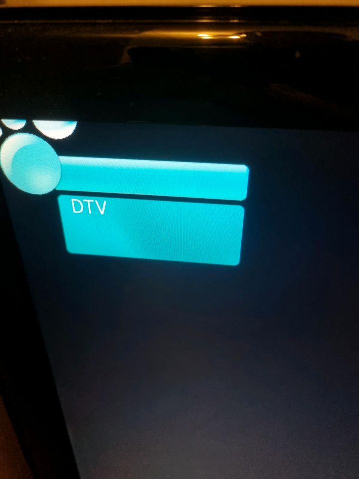 SEG LCD-TV Montreal 60cm (23,6''), ohne Fernbedienung in Bonn