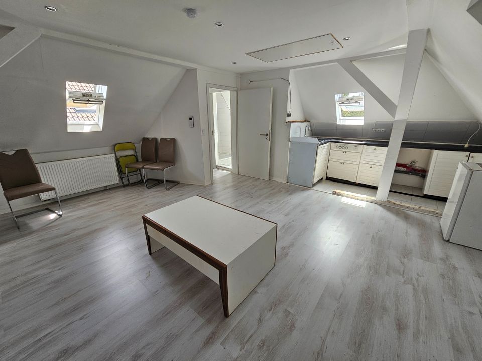 2 Zimmer Dachgeschosswohnung zu vermieten in Viernheim