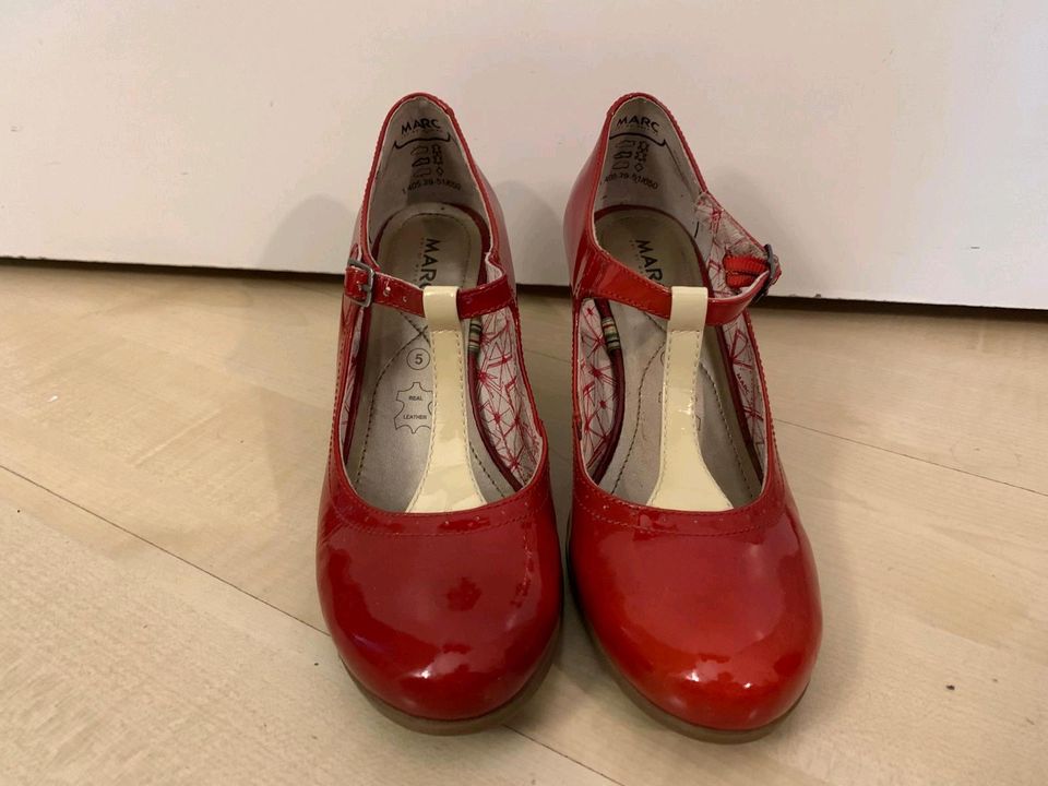 MAC Damenschuhe, rot lack, Pumps Gr. 38, Ledersohle in Bonn