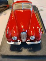 Jaguar XK 120 Roadster (1948) Burago rot 1/24 Bayern - Gundelfingen a. d. Donau Vorschau