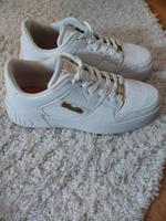 Sneaker in weiß, Größe 45 Hessen - Schwalmstadt Vorschau