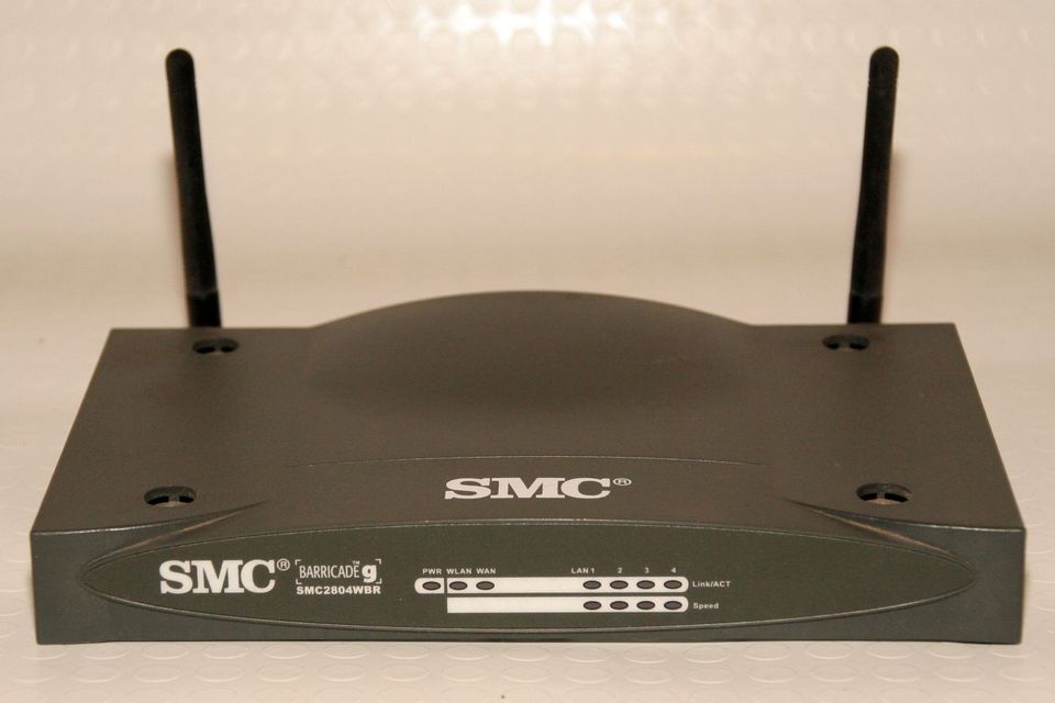 SMC Barricade 2804WBR 54 Mbps 4-Port 100 Mbps WLAN Router in  Nordrhein-Westfalen - Paderborn | Netzwerk & Modem gebraucht kaufen | eBay  Kleinanzeigen ist jetzt Kleinanzeigen