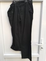Damen schwarze Hose luftig H&M Gr. 40 zum Aufkrempel kurz lang Niedersachsen - Leer (Ostfriesland) Vorschau