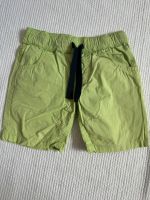 Kurze Hose 98 grün Kr. München - Garching b München Vorschau