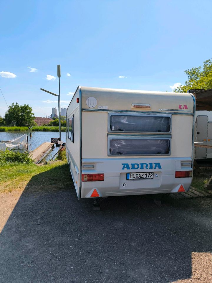 Wohnwagen Adria Baujahr 2002 in Neustadt in Holstein