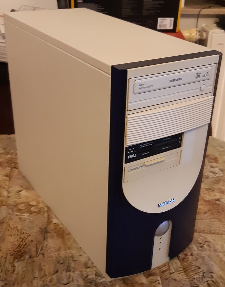 PC System  AMD FX4130, 8GB RAM, 750GB HDD, Win10 in Leipzig