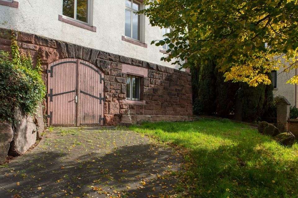 Herrliche Villa als modernes Familien- und Arbeitsdomizil in Ottweiler