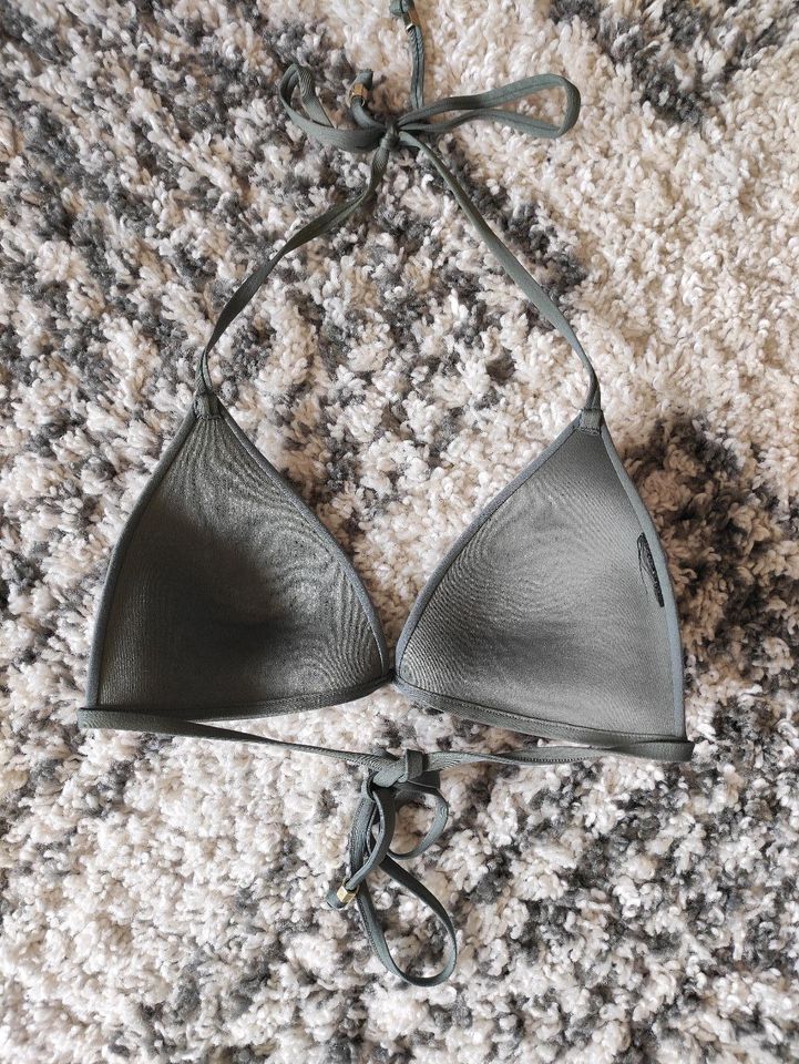 H&M Bikini Set Unterteil + Oberteil khaki/grün Größe S/36 in Friedrichsthal