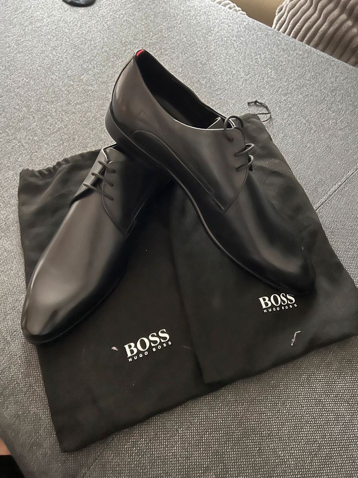 HUGO BOSS HERREN SCHUHE in Sindelfingen