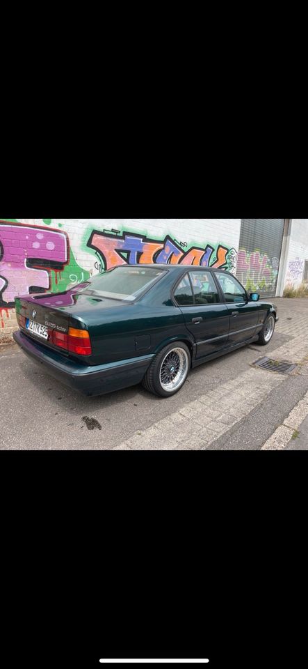 E 34 525 tds bmw limo + tüv, reifen, spur neu in Mölln