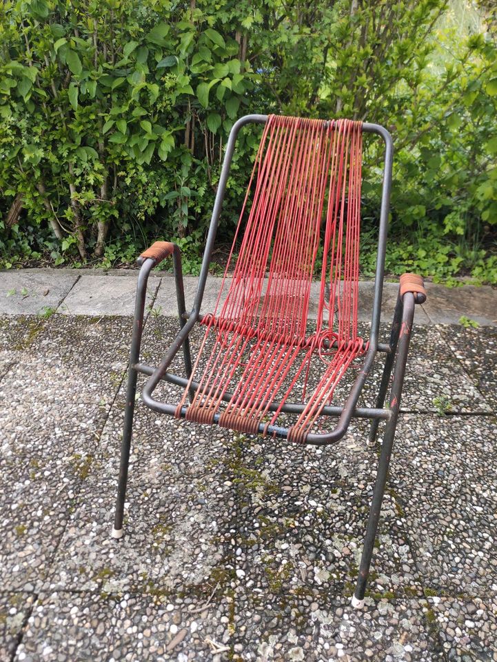 Gartenstuhl Stuhl Retro defekt zu verschenken in Winnenden