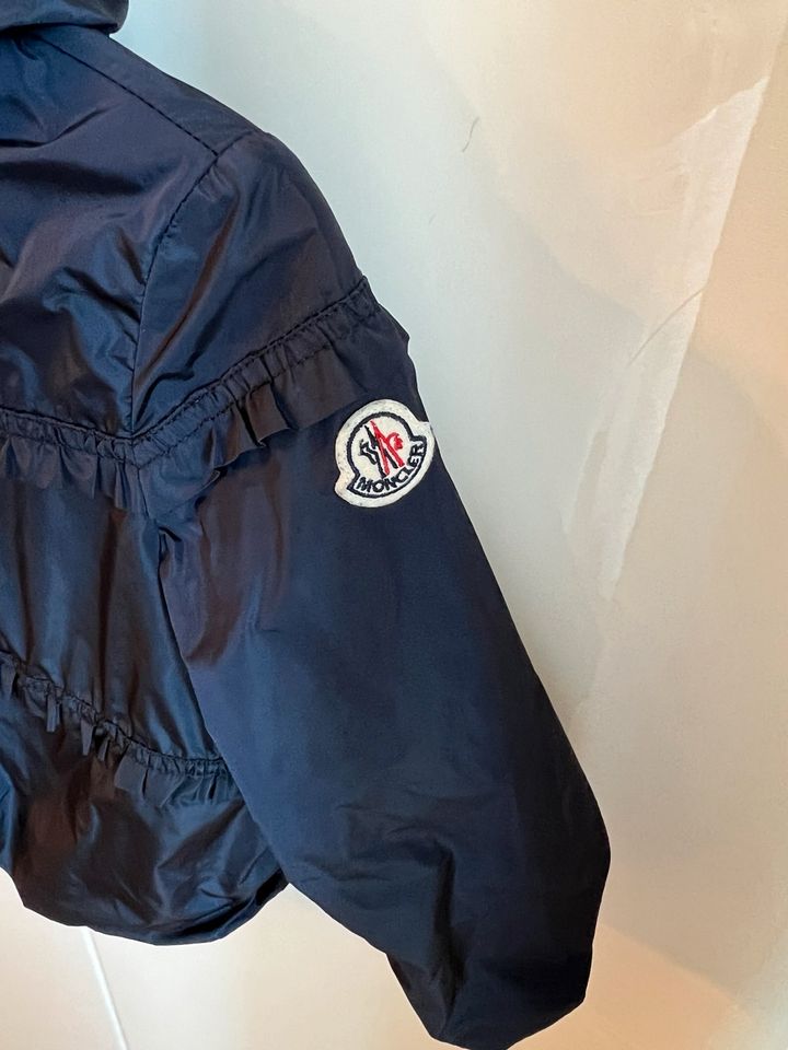 Original Moncler Kinderanorak/dünne Übergangsjacke Gr. 2 Jahre in München