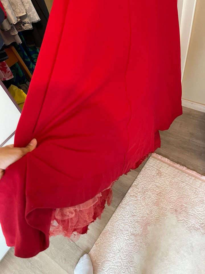 Rotes Kleid / Abendkleid / Abiye in Diez