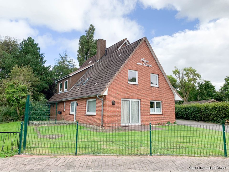 Moderne, große 3-Zimmer-Wohnung mit ca. 126 m² Wohnfläche, 2 Terrassen, Garten und Carport in ruhiger Wohngegend in Buesum