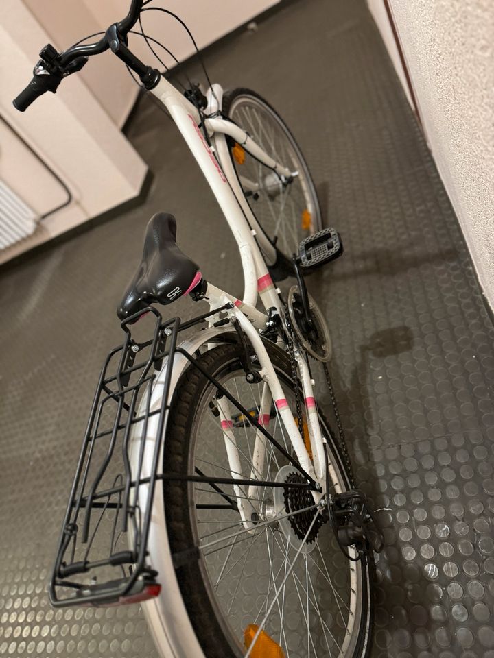 Fahrrad 24 Zoll decsy mit Shimano Schaltung wie neu in Berlin