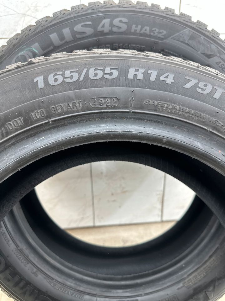 2x 165/65 R14 79T Allwettereifen bj.2022 KUMHO 8mm in Remscheid