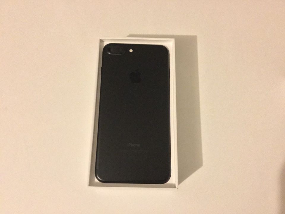 iPhone 7 Plus 256 GB NEUWERTIG in Bielefeld