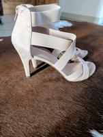 Pumps Gr.39 Neu! beige,Puder Essen - Essen-Kray Vorschau
