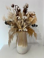 Vase mit Trockenblumenstrauß Beige Weiß Nordrhein-Westfalen - Bergisch Gladbach Vorschau