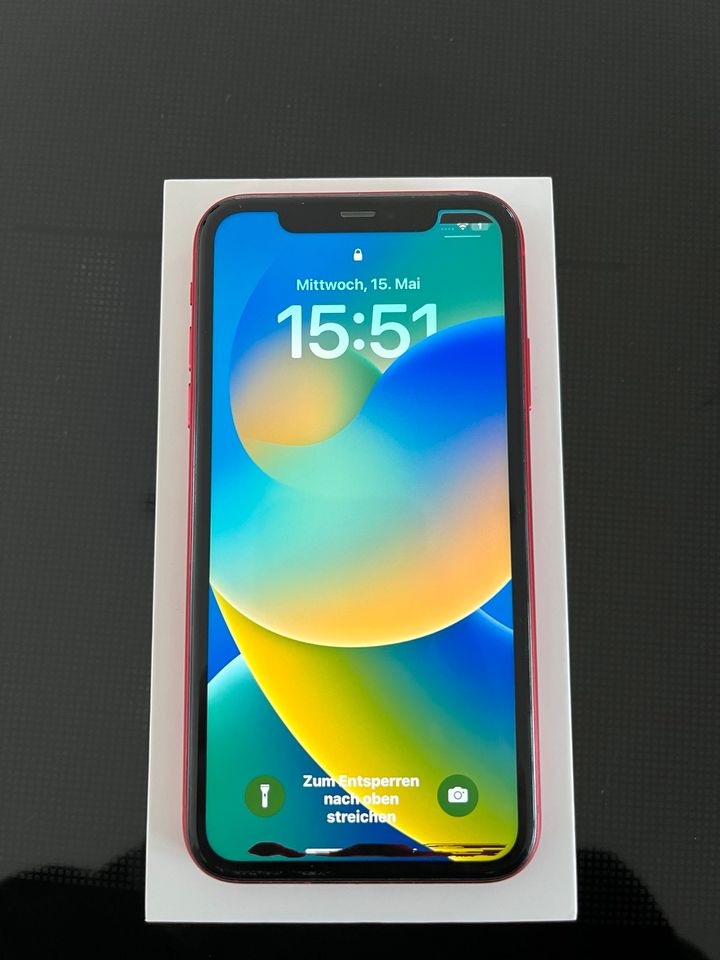 iPhone 11 (64GB) Red Product in Waghäusel