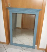 Spiegel mit blauem Holzrahmen  105 x 82 Hessen - Haiger Vorschau