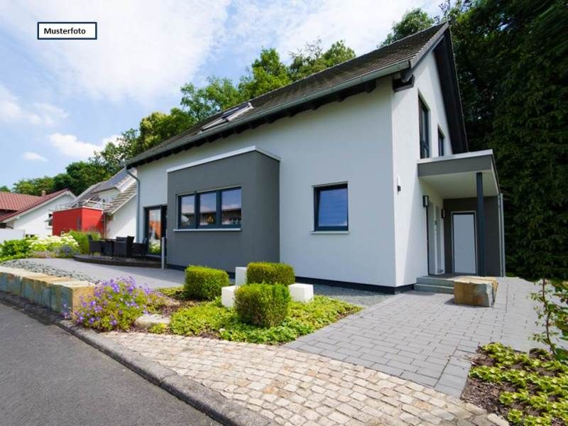 Ohne Provision – einmalige Möglichkeit - Einfamilienhaus in 33039 Nieheim in Nieheim