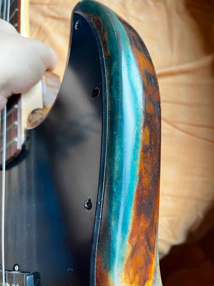 CUSTOM Heavy Relic/Epoxy Bass in Oberhausen