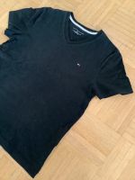 »TOMMY HILFIGER« orig. T Shirt CORE - Gr: S - Schwarz - Herren Bayern - Hunderdorf Vorschau