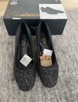 Pumps von esmara by Heidi Klumm, schwarz Glitzer, Größe 39 neu Aubing-Lochhausen-Langwied - Aubing Vorschau