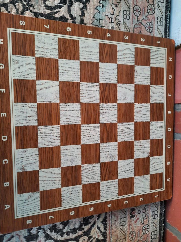 Alt Brettspiele Schach Schachbrett Schachfiguren Schachspiele in Groß-Gerau