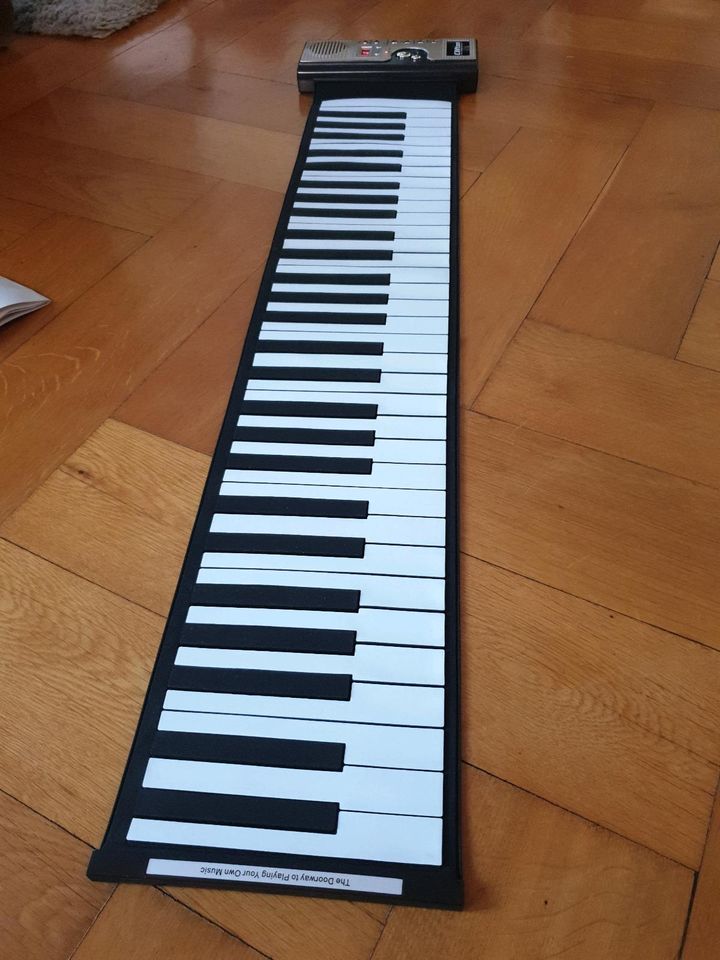 Elektronisches Roll-Piano in Heidelberg