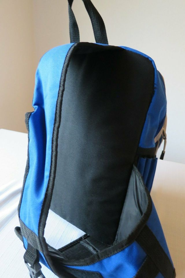 Rucksack blau/schwarz in Homberg (Efze)