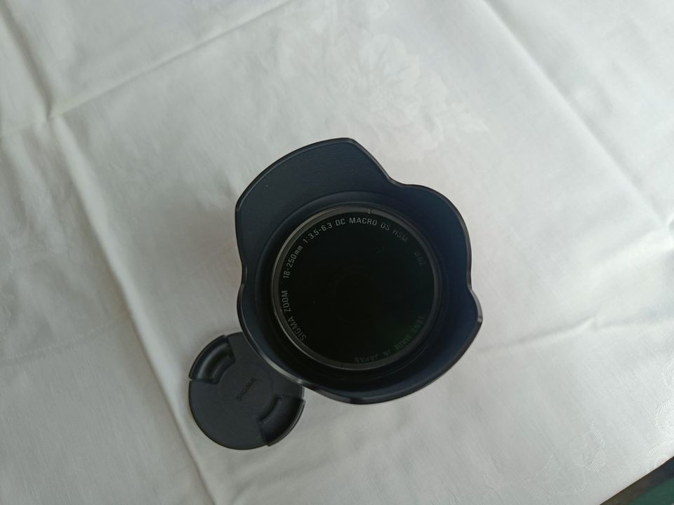 Sigma 18-250 mm F3,5-6,3 DC Macro OS HSM Objektiv für Canon in Teterow