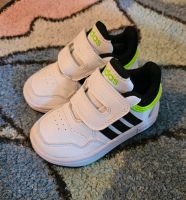 Adidas Kinder Sneaker Schuhe Nordrhein-Westfalen - Mönchengladbach Vorschau