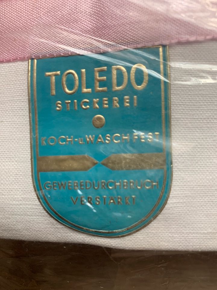 4 teilige Bettwäsche Aussteuer mit Toledo Stickerei Vintage NEU in Hallstadt