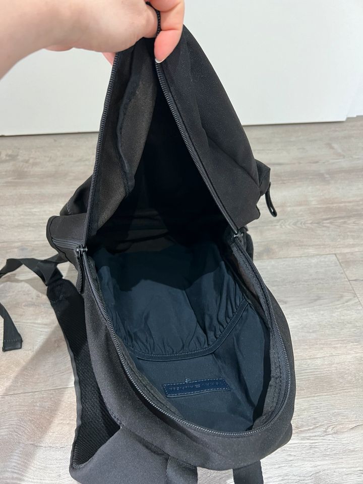 Tommy Hilfiger Rucksack/ Tasche in Hamburg