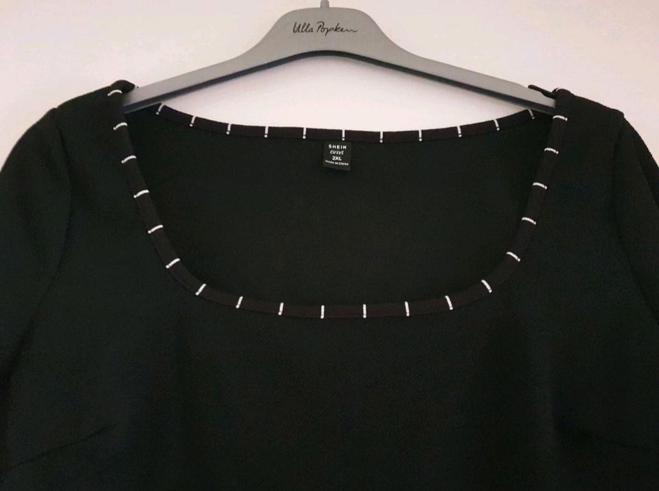 Neues schwarzes Shirt im Mieder-Stil von Shein Curve, Gr.  2XL in München