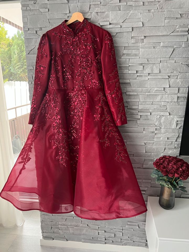 Neues Abendkleid abiye abaya in Augustdorf