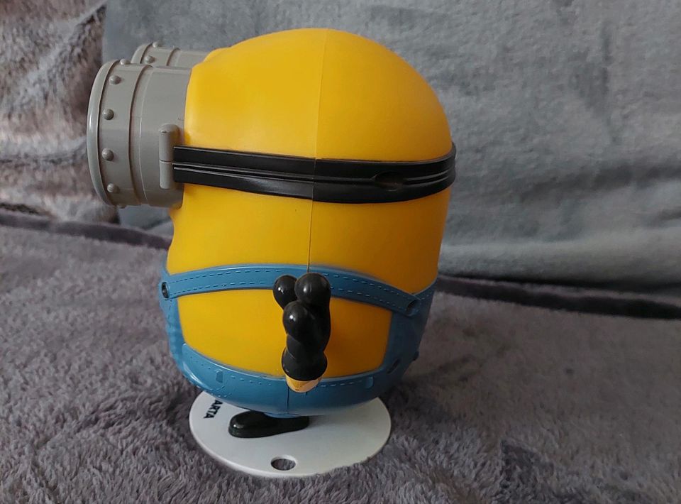 Minion Lampe Varta Nachtlicht Tischleuchte in Otzberg