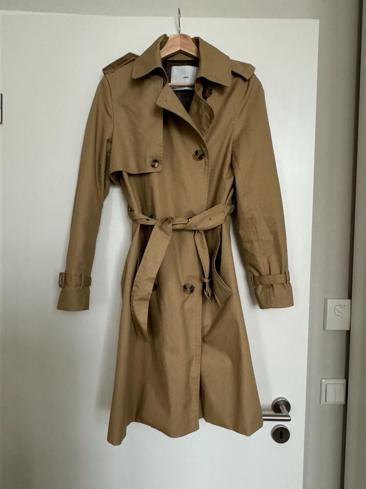 Mango Trenchcoat Gr. S Damen in Berlin