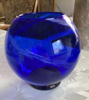 Blaue Kugel-Vase Niedersachsen - Großheide Vorschau