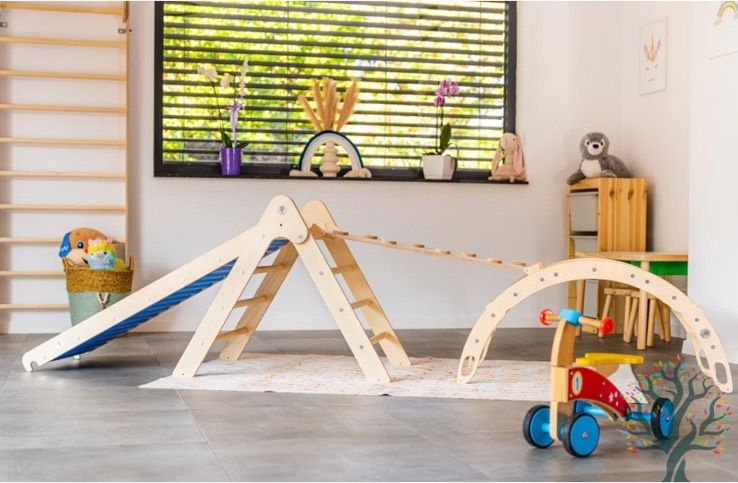 Kletter-Set Rollrutsche Pikler Montessori Dreieck  Kinderzimmer in Berlin