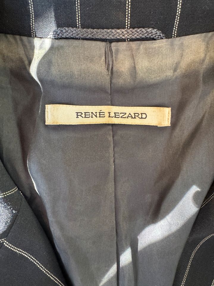 René Lezard Damen Nadelstreifen Blazer Gr. 42 aus 100% Schurwolle in Hamburg