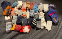 Verschiedene Socken bis 18 Monate ca Baden-Württemberg - Niederstetten Vorschau